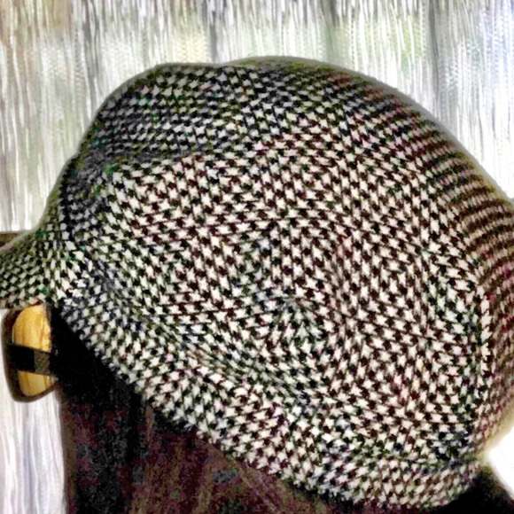 Hat - Picture 7 of 8